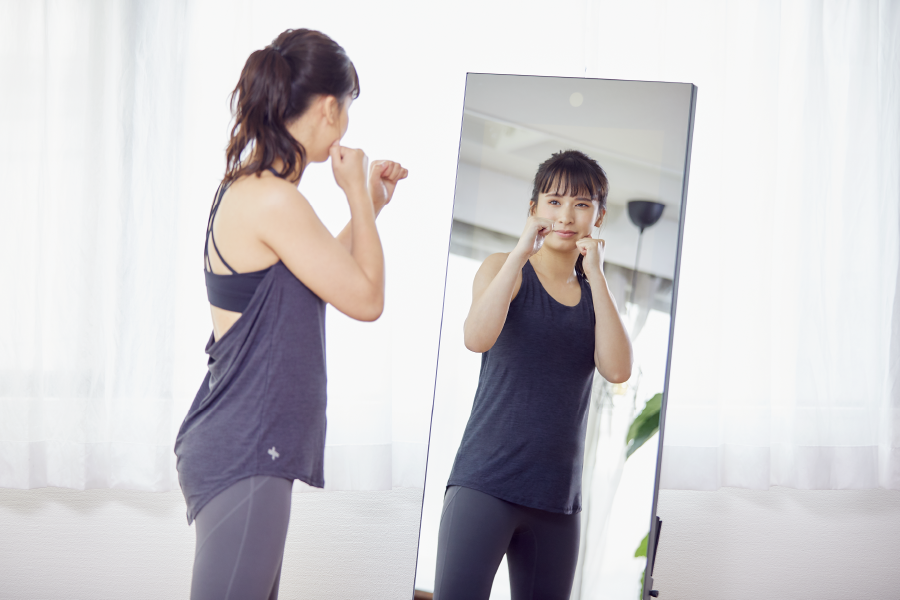 fitnessmirror-フィットネスミラー-ミラー型デバイスの見た目